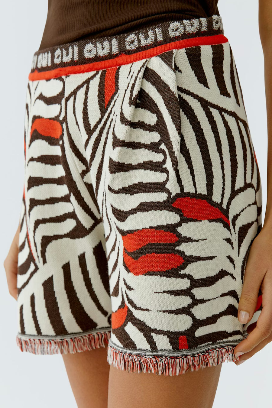 KNITTED BERMUDA SHORTS