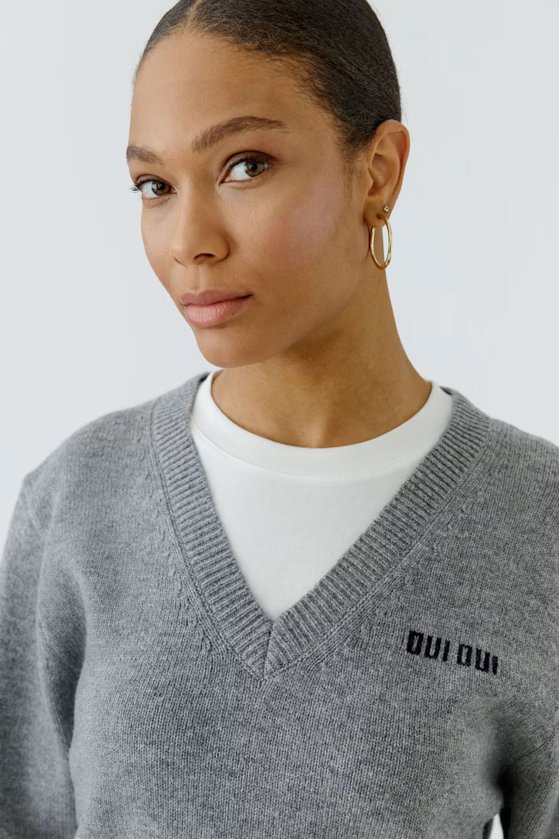 LAYERED LONG SLEEVE PULLOVER