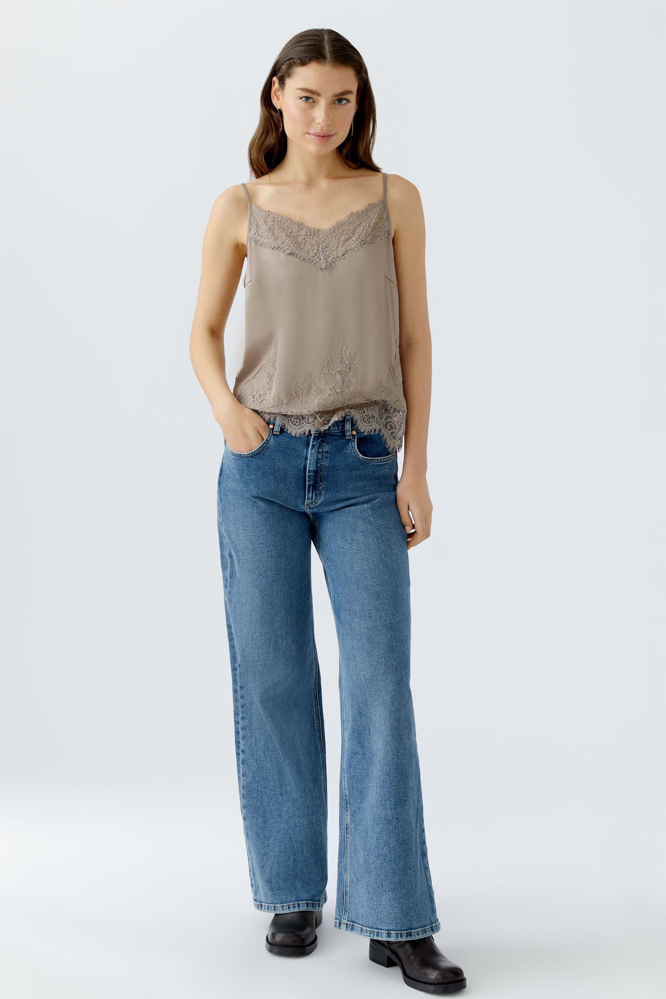 WOMEN'S LACE TOP