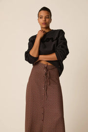 JUNE NOIR SWEAT SHIRT