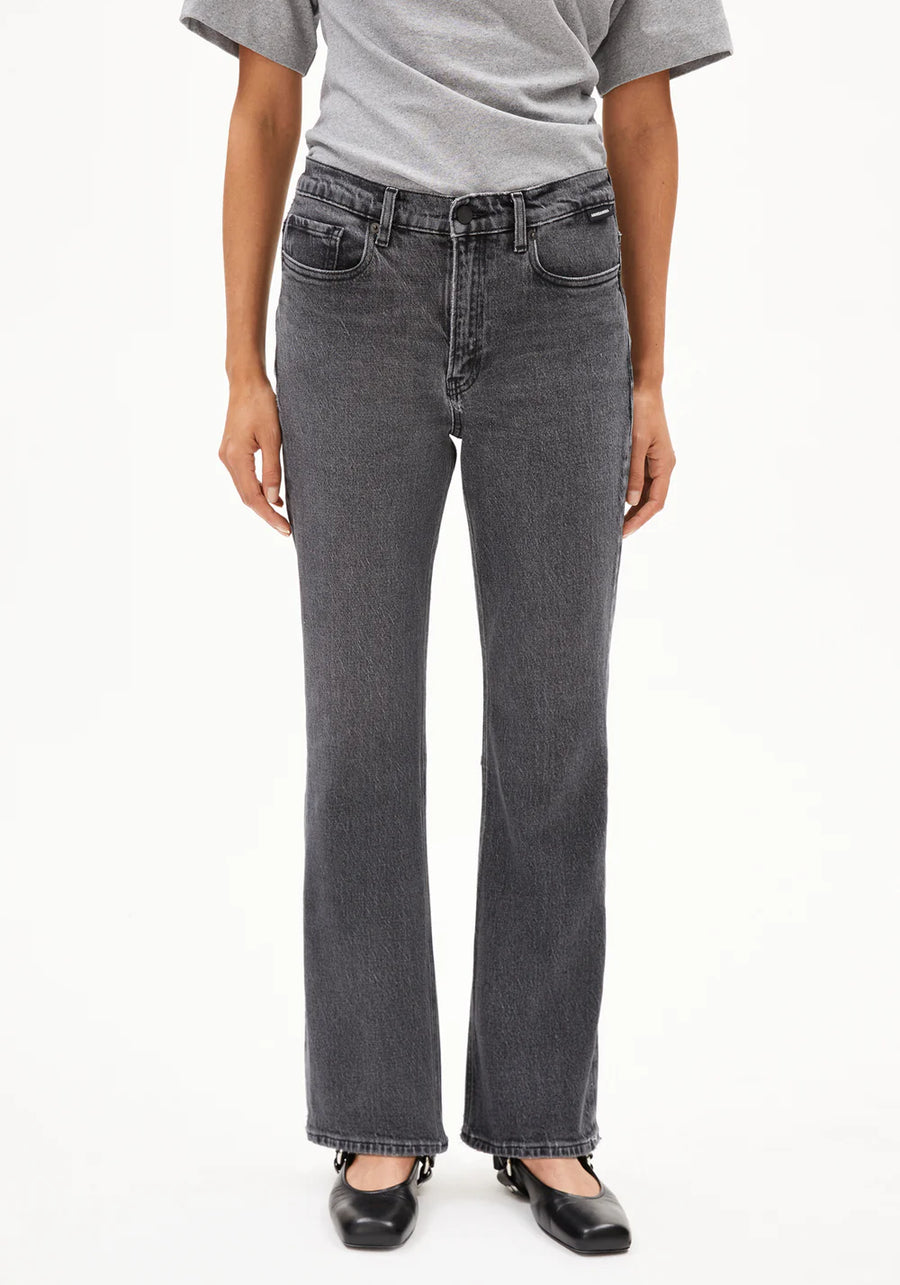 VELAARI FLARED DENIM