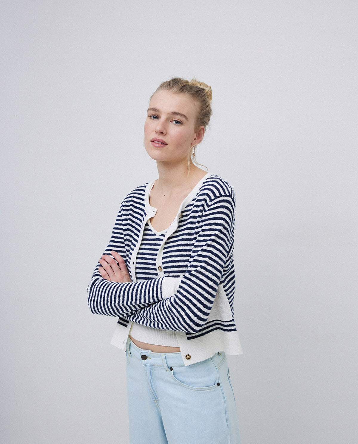 WOMEN'S BLUE STRIPED CARDIGAN