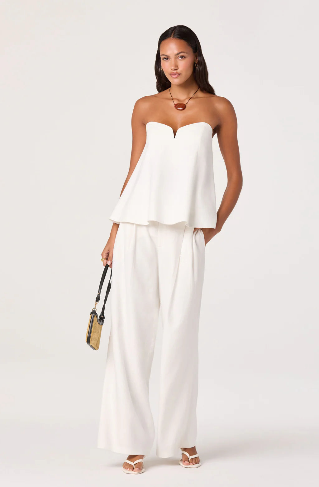 WHITE FLOWY TOP