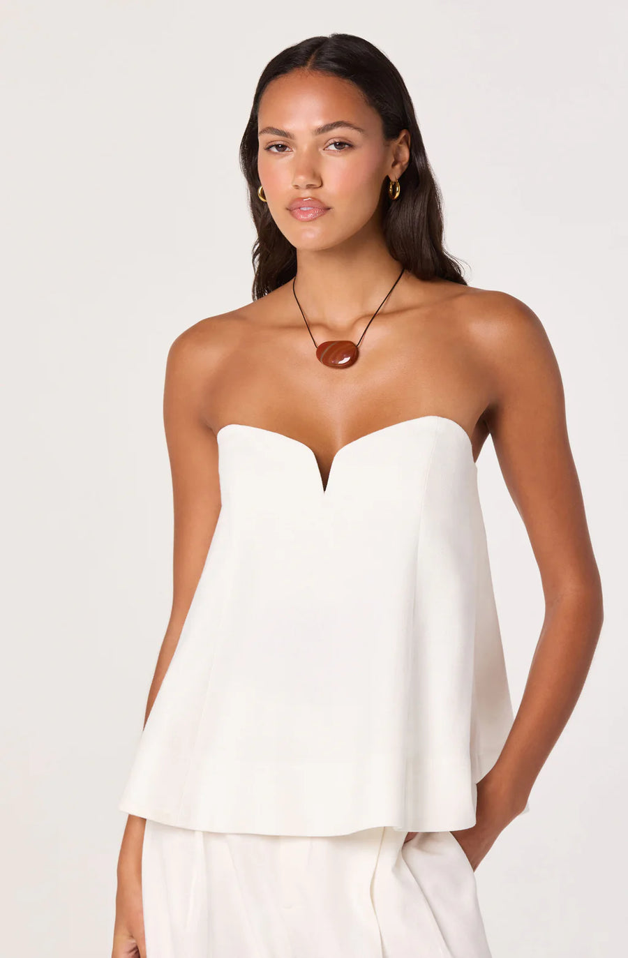 WHITE FLOWY TOP