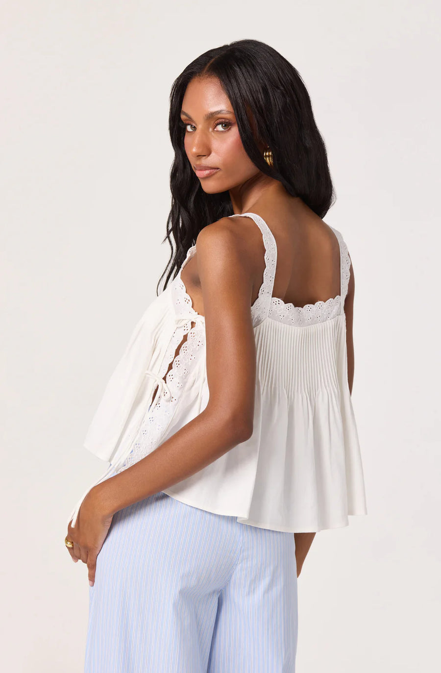 LACE FLOWY TANK