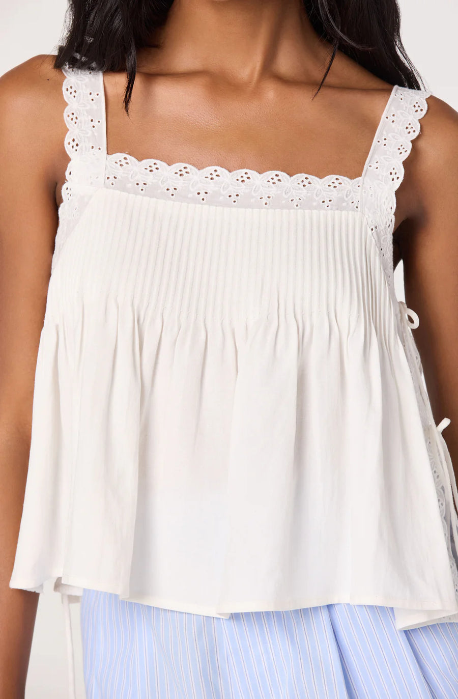 LACE FLOWY TANK