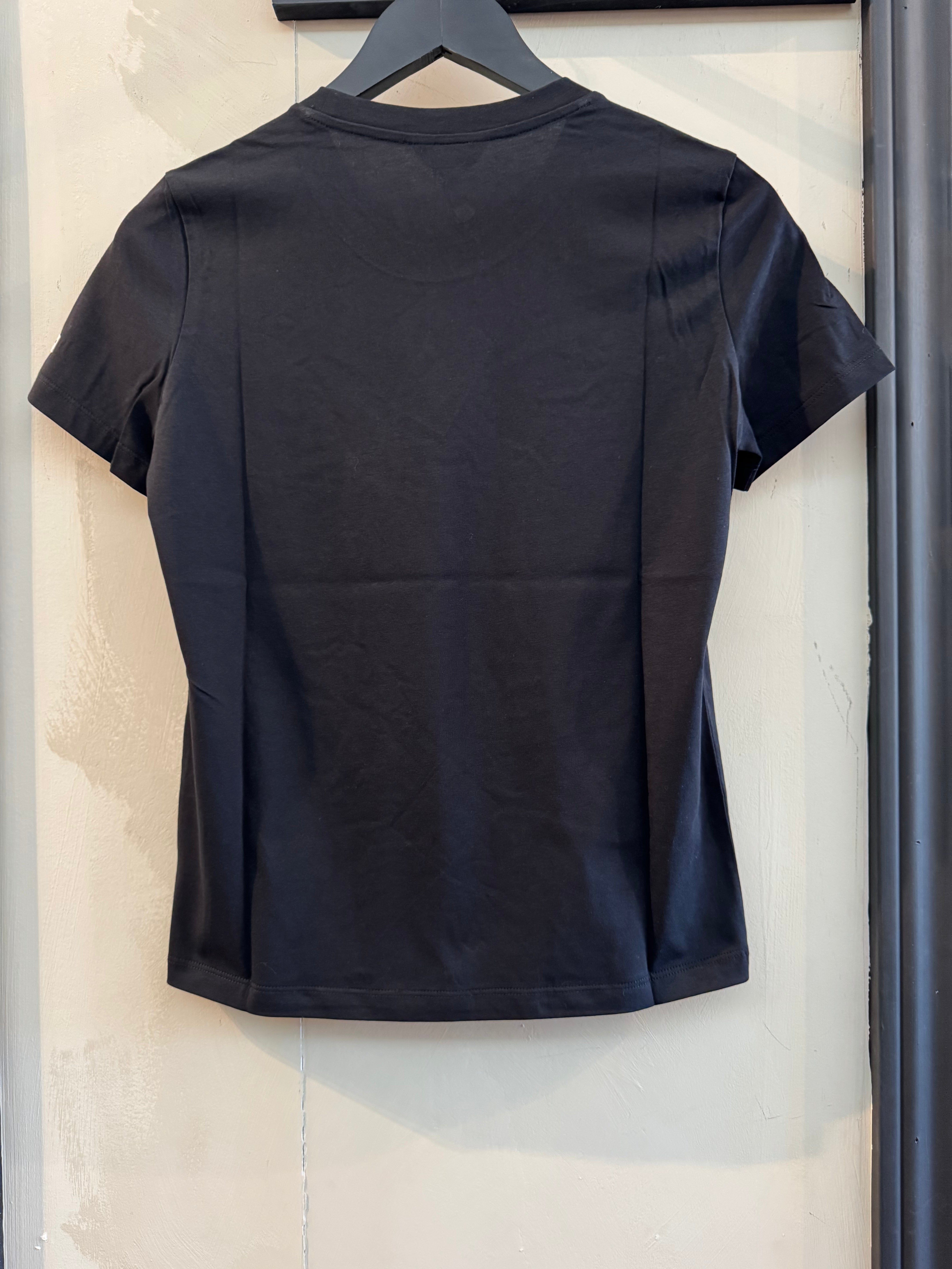BLACK TEE