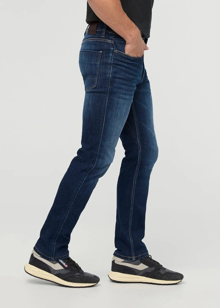 PERFORMANCE DENIM SLIM STRAIGHT