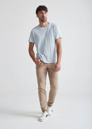 NO SWEAT SLIM STRAIGHT (DESERT KHAKI)