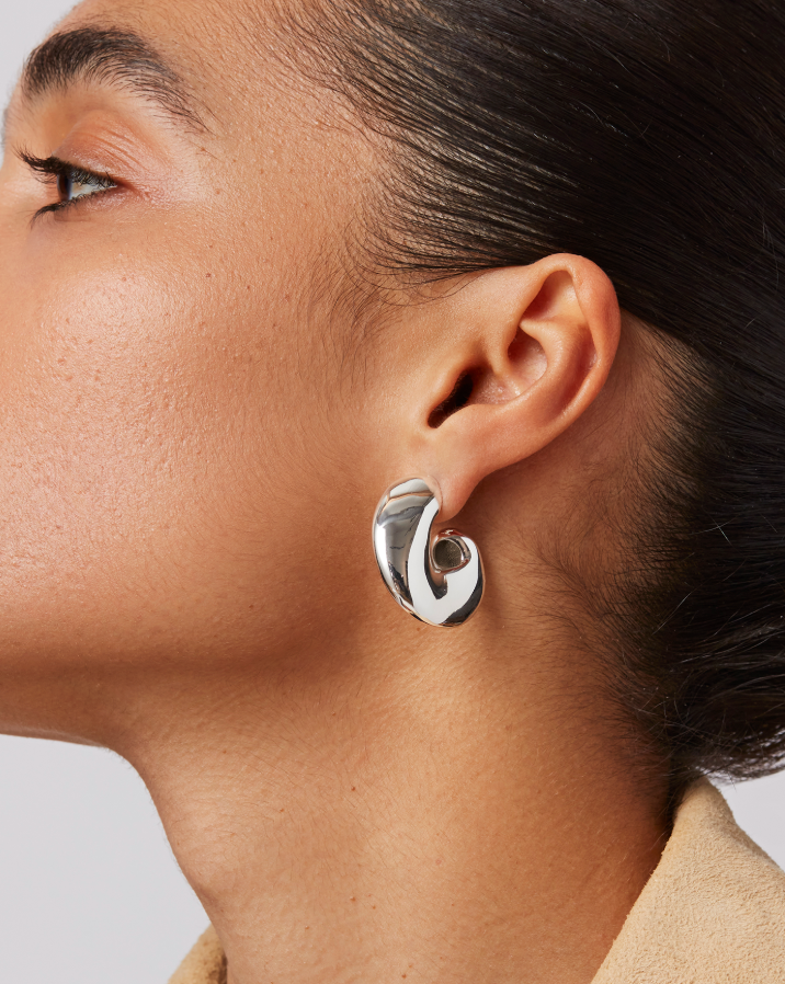 GIGI HOOPS