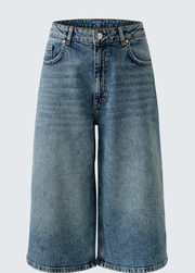 BERMUDA JEANS
