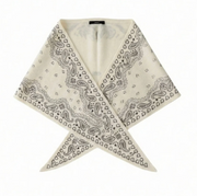 TRIANGLE SCARF