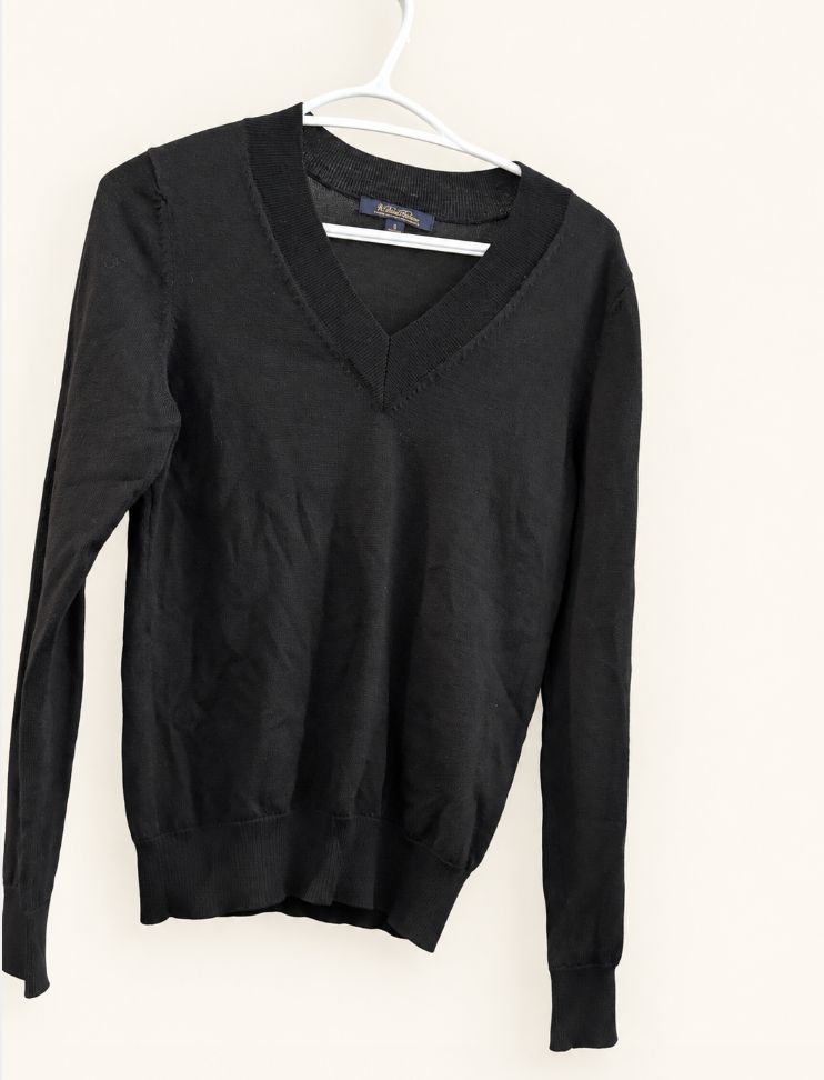 Brooks Brothers Black Extra-Fine Italian Merino V-Neck Sweater