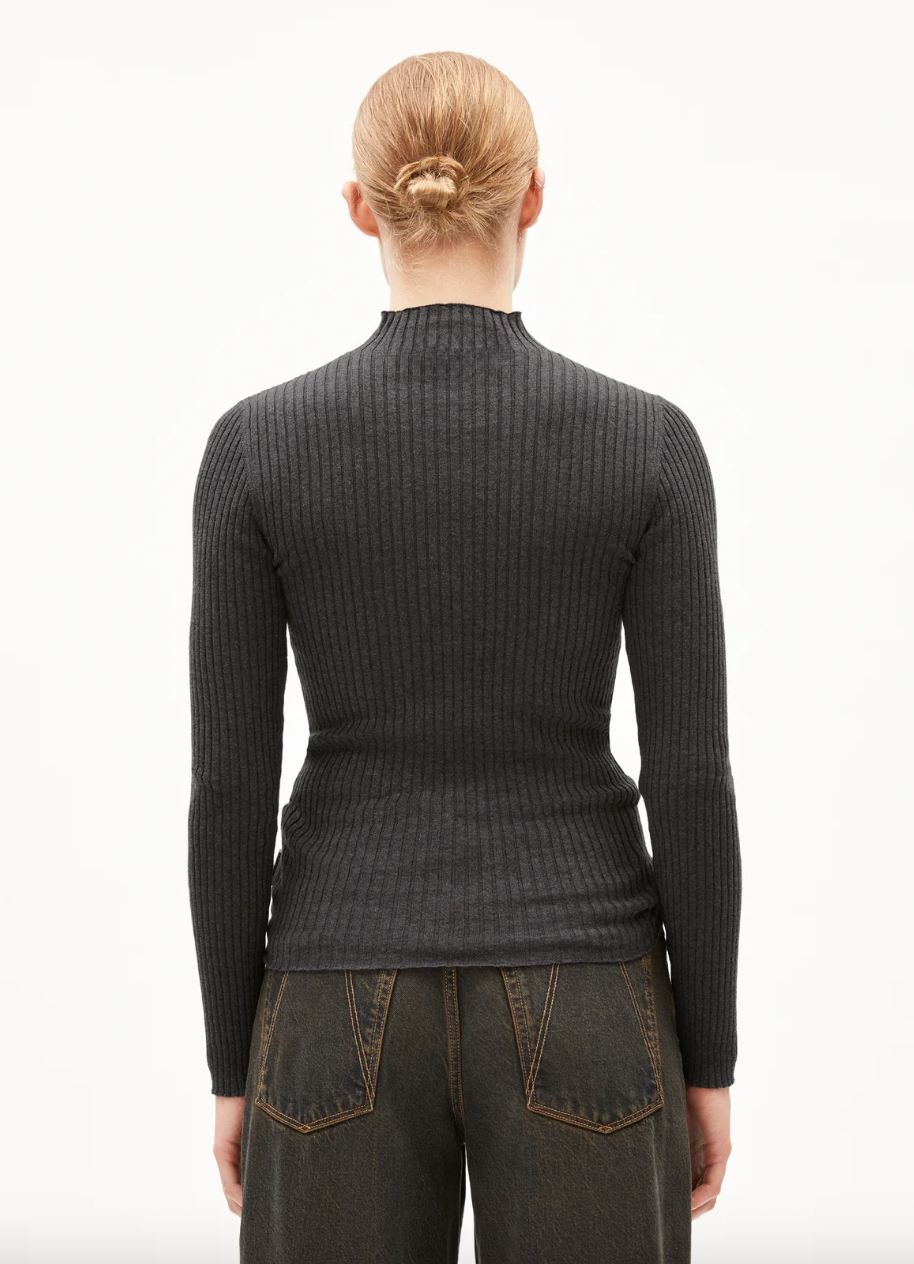 ALAANIA KNIT SWEATER
