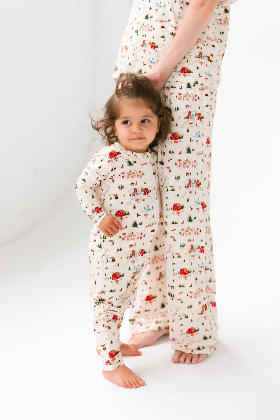 WOMEN'S CHRISTMAS VILLAGE MATCHING PJS