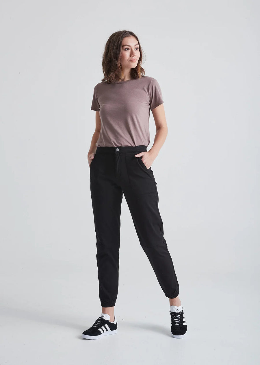 LIVE FREE HIGH RISE JOGGER