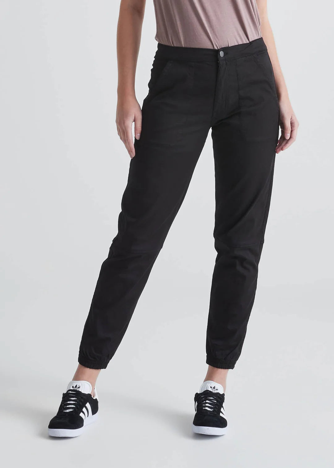 LIVE FREE HIGH RISE JOGGER