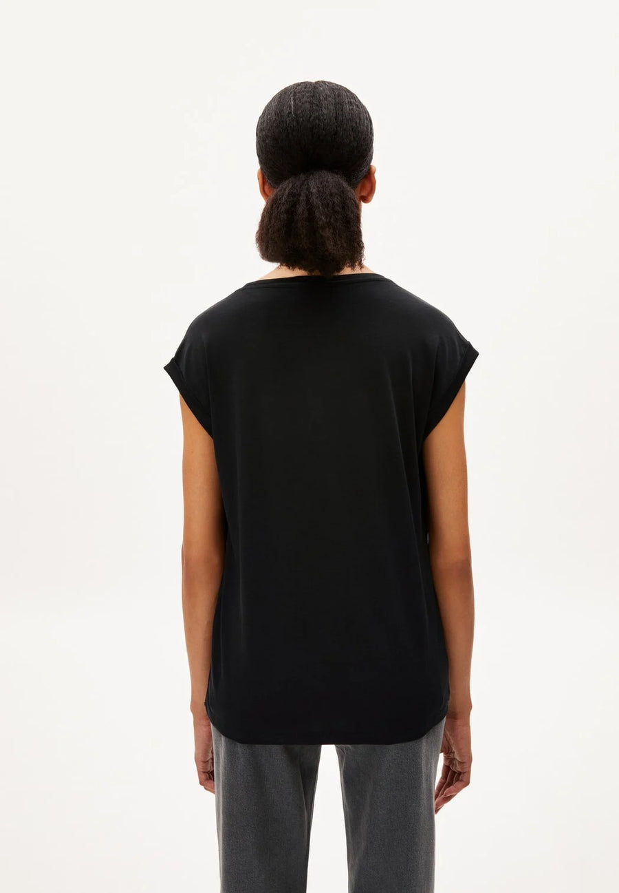 WOMEN'S JILAANA T-SHIRT