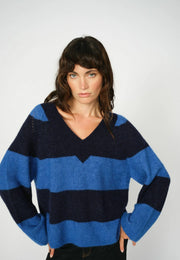 TACI STRIPE LONG SLEEVE V NECK KNIT