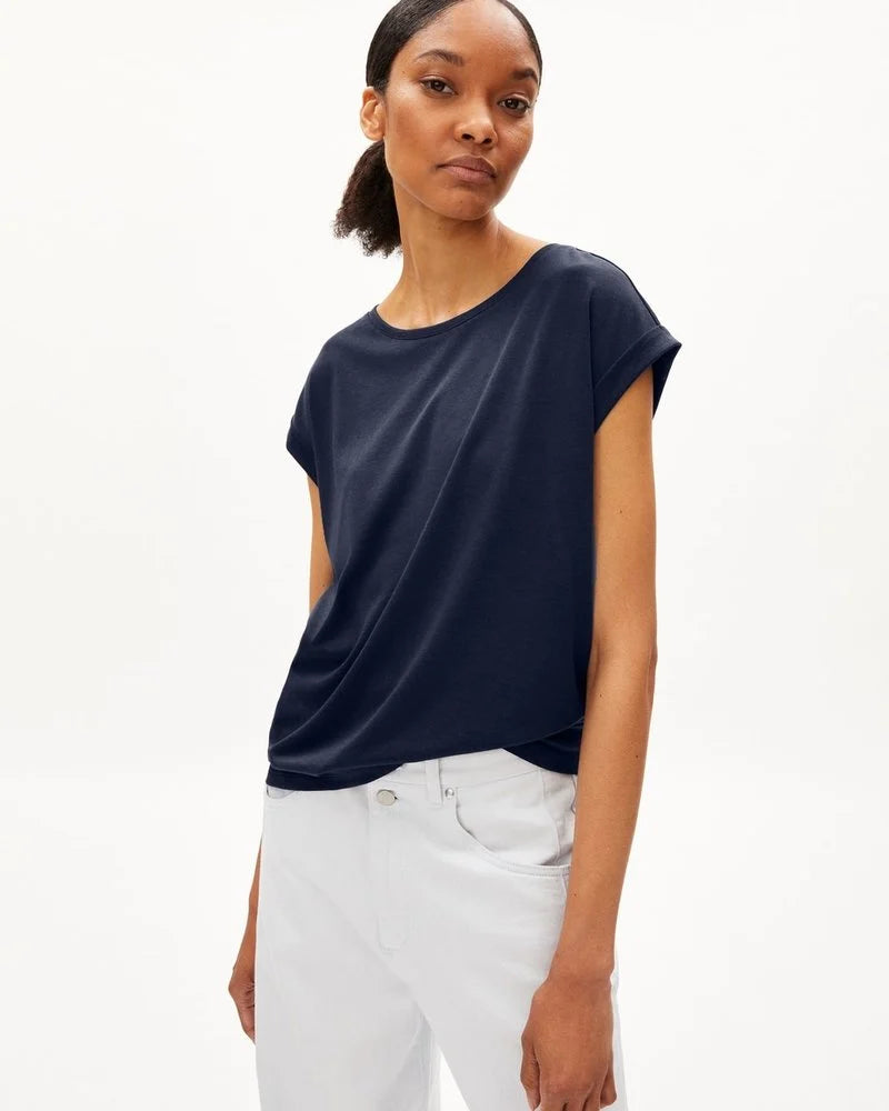 WOMEN'S JILAANA T-SHIRT